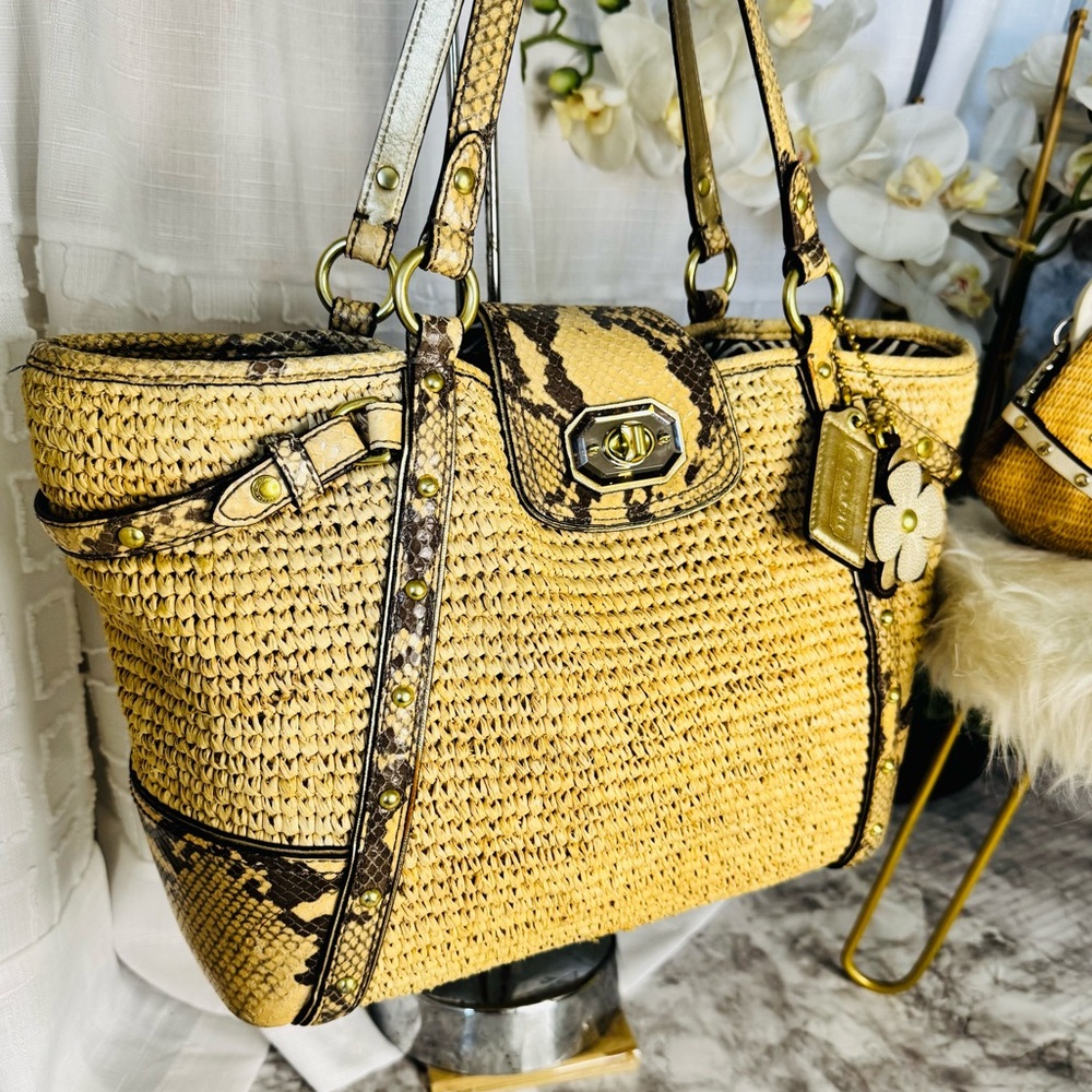 COACH PYTHON STRAW NATALIE NATURAL TOTE PURSE - -16839- EUC - Picture 4 of 11